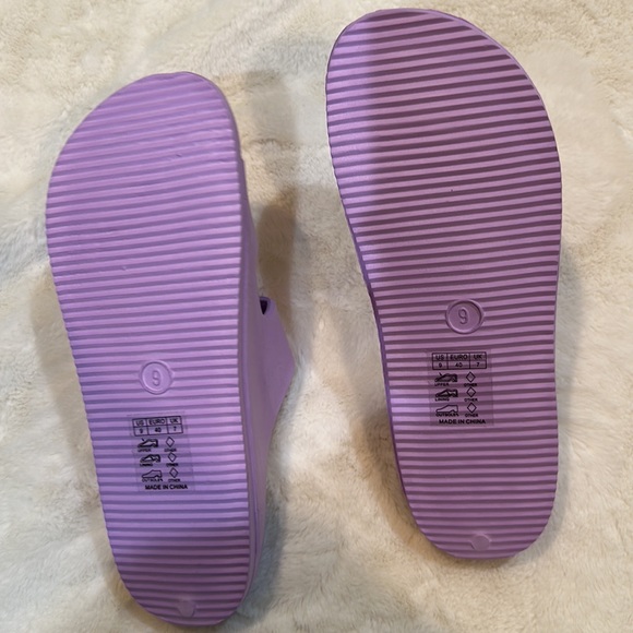 SANDALS - Picture 3 of 4